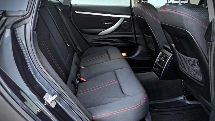 BMW Seria 3 cena 72900 przebieg: 247862, rok produkcji 2018 z Żychlin małe 497
